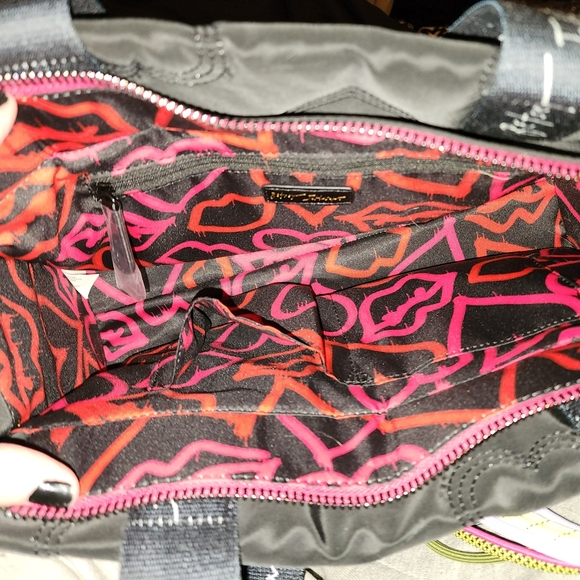 Betsey Johnson Bungee Nylon Satchel Black - Picture 6 of 8